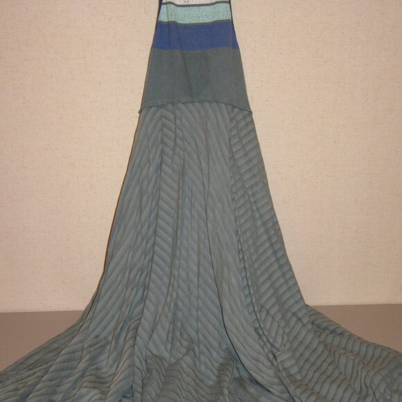 Surf's Up Maxi Dress - Picture 3 of 4
